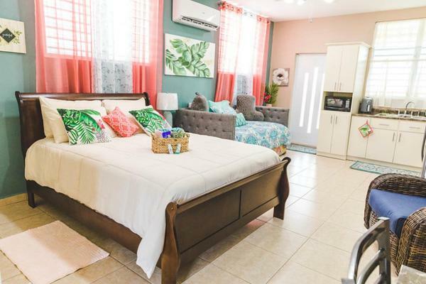 Eden'S Garden Apartment Isabela Exterior photo