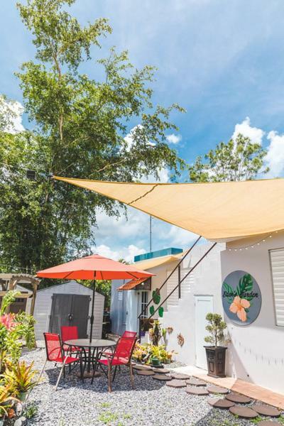 Eden'S Garden Apartment Isabela Exterior photo
