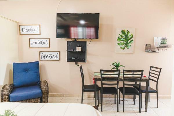 Eden'S Garden Apartment Isabela Exterior photo